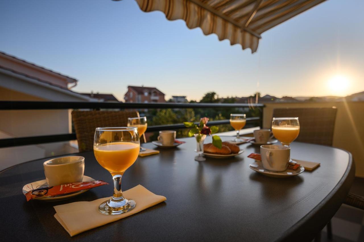 Apartments Blatancic Vodice Exterior foto
